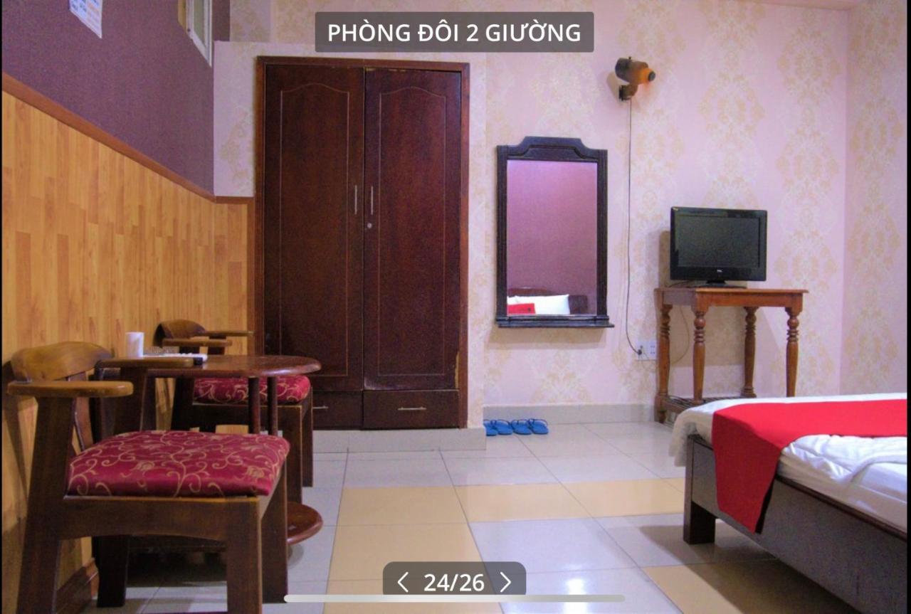 Hotel Hoa Huynh Ho Chi Minh City Exterior photo